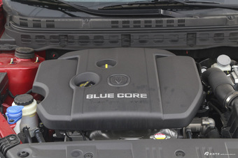 2016款悦翔V7 1.6L自动乐动型国V