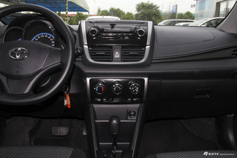 2017款威驰FS 1.5L手动锋驰版 