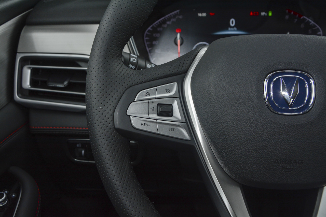 2018款长安CS75 1.5T自动精智型