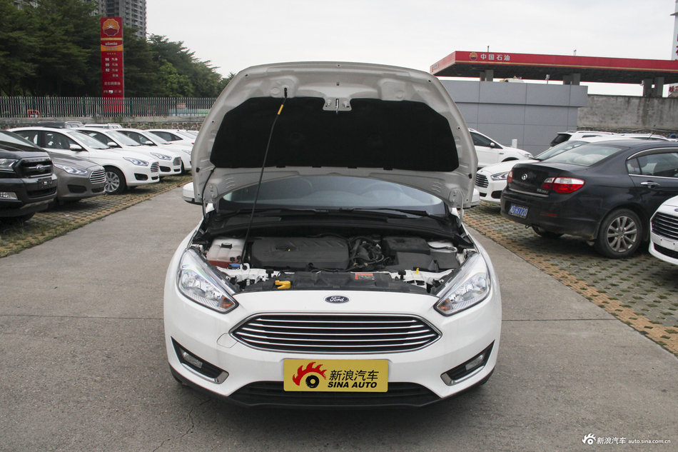 2018款福克斯三厢1.5T自动精英型EcoBoost 180