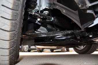 2017款福克斯三厢1.6L手动风尚型智行版