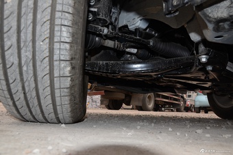 2016款北汽威旺S50 1.5T CVT欢动尊贵型