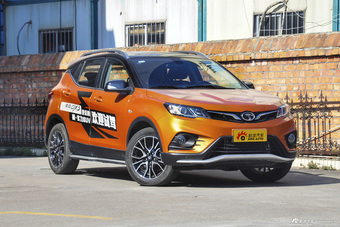 2016款东南DX3 1.5L手动旗舰型