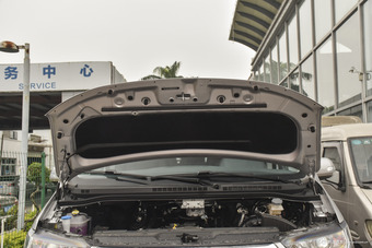 2017款瑞风M4 1.9T手动豪华型柴油