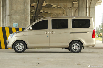 2016款五菱荣光V 1.5L手动标准型