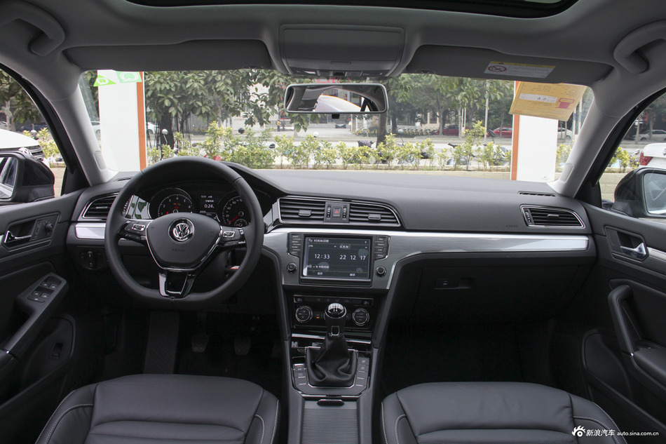 2018款凌渡1.4T手动风尚型230TSI