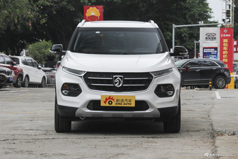 2017款宝骏510 1.5L手动豪华型 