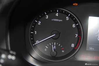 2016款悦纳1.6L自动精英版TOP