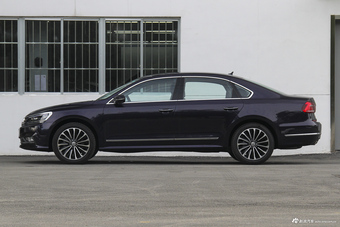 2017款帕萨特1.8T自动御尊版330TSI DSG