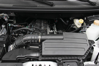 2016款五菱荣光V 1.5L手动实用型