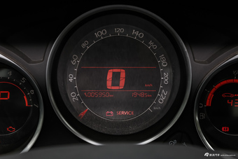 2015款雪铁龙C4L 1.8L自动尊贵版