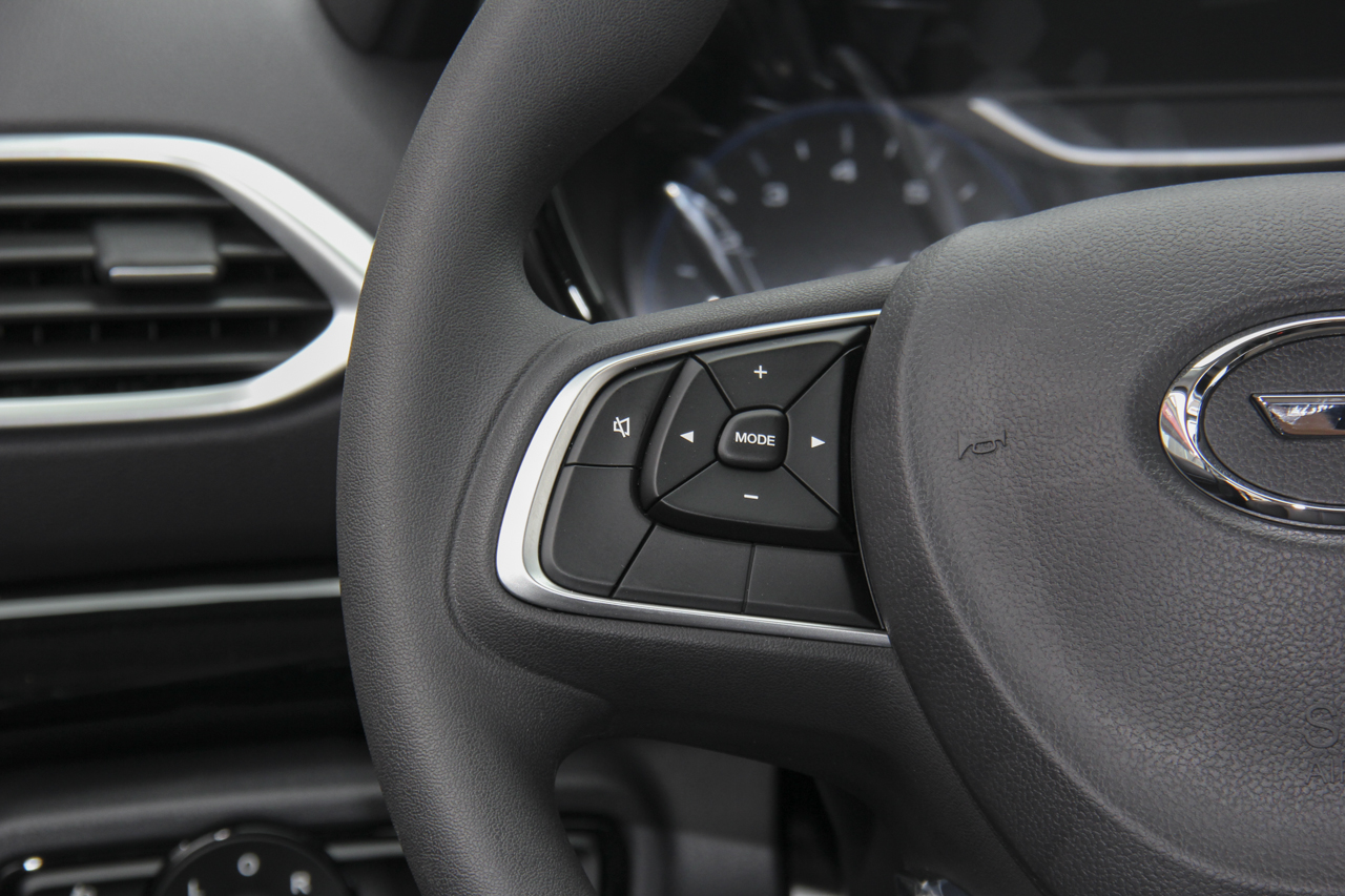 2018款传祺GS4 1.3T手动两驱精英版200T