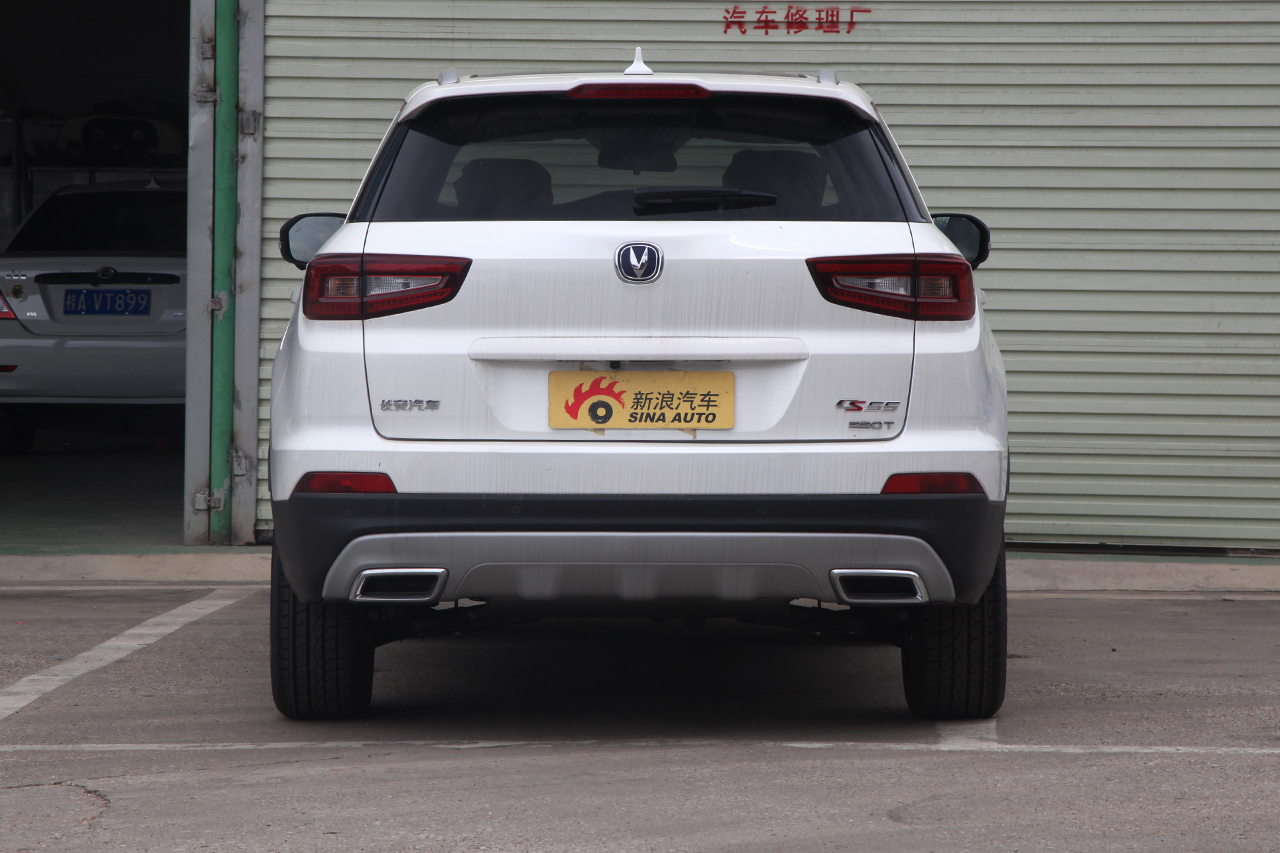 2017款长安CS55 1.5T自动炫耀型