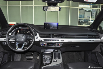 2016款奥迪Q7 3.0T自动45TFS S-Line运动型图片