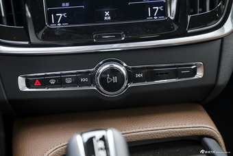 2017款沃尔沃S90 2.0T自动T4智远版