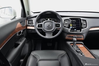 2018款沃尔沃XC90升级版 2.0T自动 T6智雅版