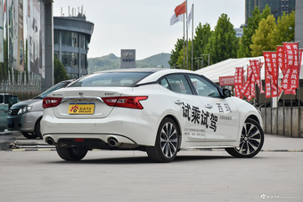 2016款西玛 2.5L自动XV至尊版