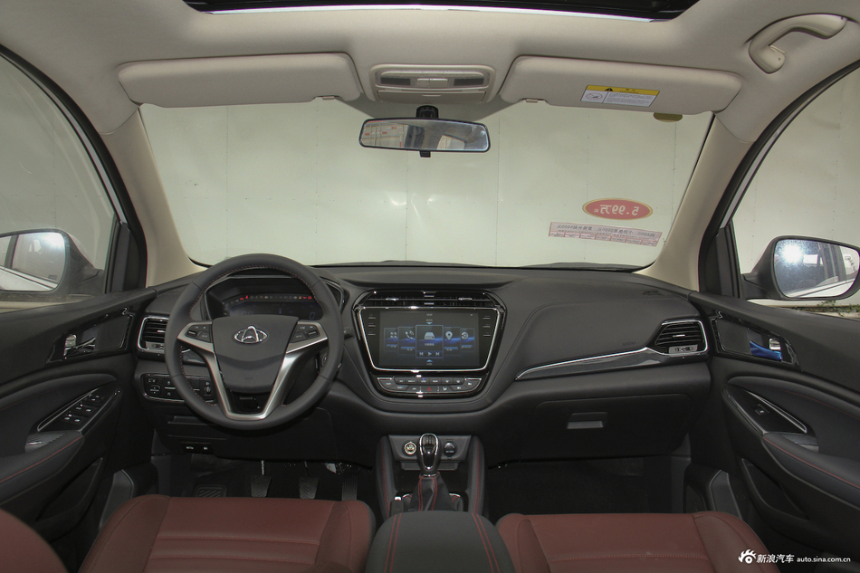 2017款长安欧尚A800 1.5T手动豪享型