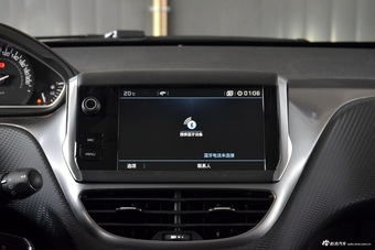 2018款标致2008 1.6L自动互联版