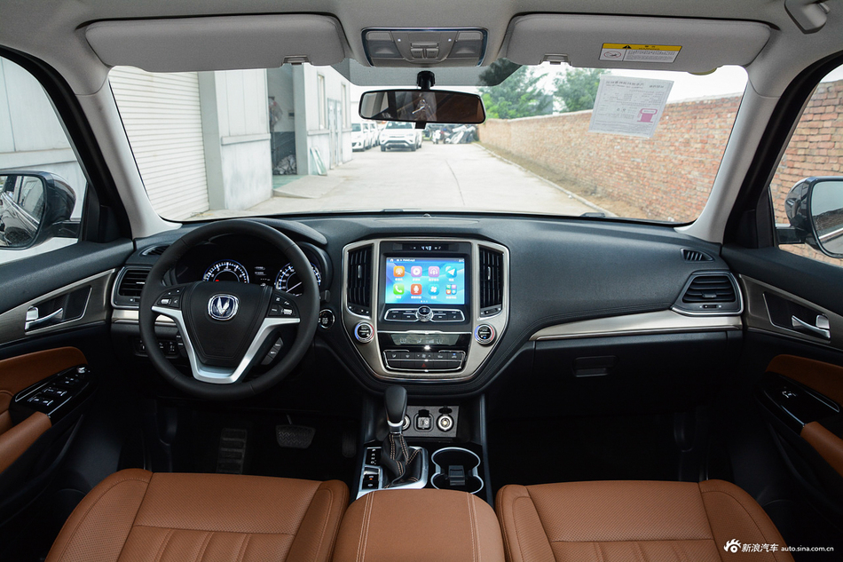 2017款长安CS95 2.0T自动两驱智远版