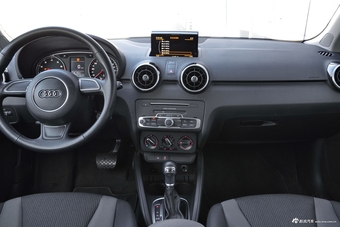 2016款奥迪A1 1.4T 自动30TFSI Sportback Design风尚版