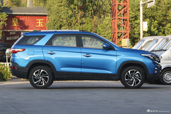 2018款风光S560改款 1.8L CVT尊贵型5座