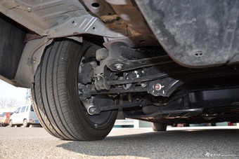 2016款本田雅阁混动2.0L自动锐尊版宝石红