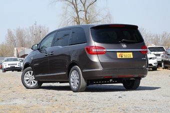 2017款GL8 2.5L自动尊贵型