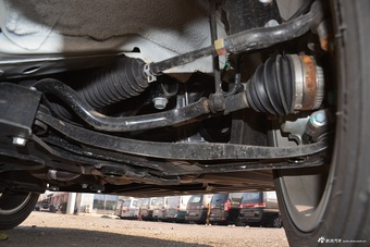 2017款北汽威旺 M50F 1.5L 手动豪华型 白色