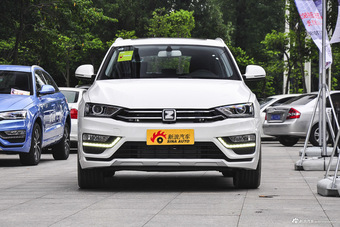 2016款众泰SR7 1.5T自动魔方之心版