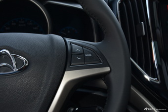 2016款长安CX70 1.6L手动豪华型