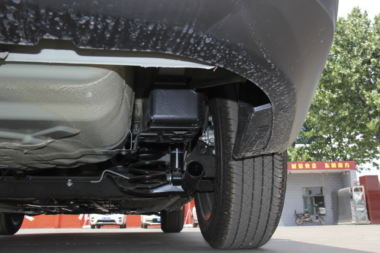 2018款启辰D60 1.6L自动智联精英版