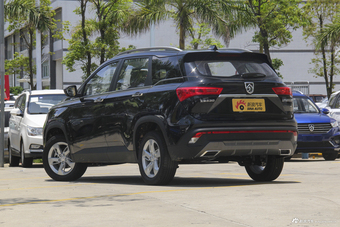 2018款宝骏530 1.8L自动豪华型