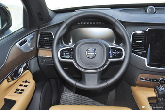 2015款沃尔沃XC90 2.0T T6 智尊版 7座