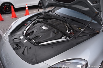 2017款保时捷Panamera 4S 2.9T自动