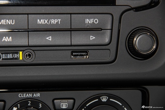 2016款桑塔纳1.6L手动风尚版