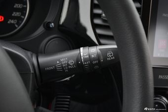 2018款欧蓝德2.0L自动两驱风尚版5座