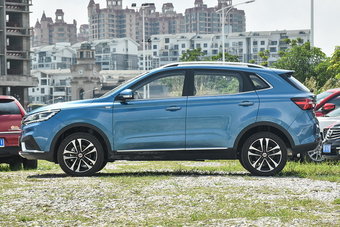 2018款荣威RX3 1.6L手动旗舰版