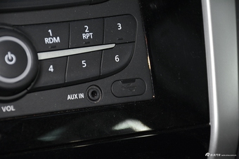 2017款纳瓦拉2.5L手动两驱旗舰版QR25