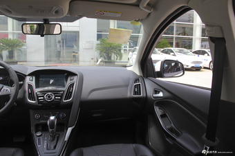 2018款福克斯两厢1.6L自动风尚型智行版