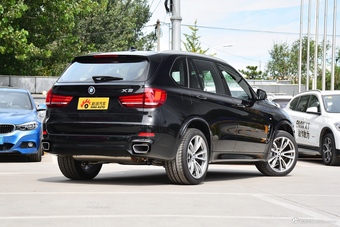 2018款宝马X5 3.0T 自动xDrive35i M运动型