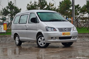 2017款东风风行菱智V3 1.5L 7座 手动标准型