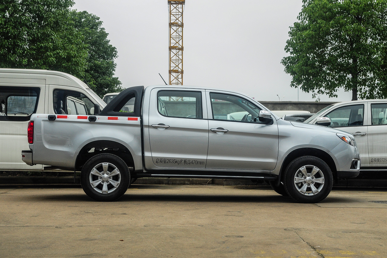 2016款 帅铃T6 2.0T柴油旗舰型D19TCID7