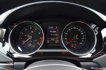 2017款速腾1.4T自动豪华型230TSI