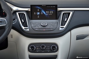 2016款DX7 1.5T自动白骑饰