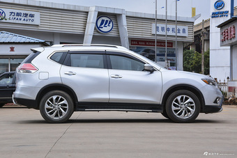 2015款奇骏2.0L自动XL两驱舒适MAX版