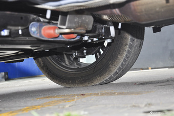 2016款驭胜S330 1.5T自动两驱时尚版