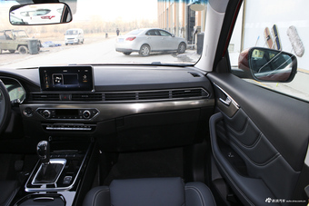 2019款捷途X70S 1.5T手动探途版