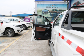 	2017款雄师F22 1.9T手动两驱柴油国五豪华型加长版D19TCIE2