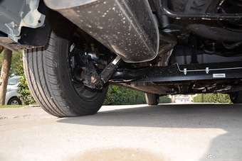 2016款风行S500 1.5L手动尊享型